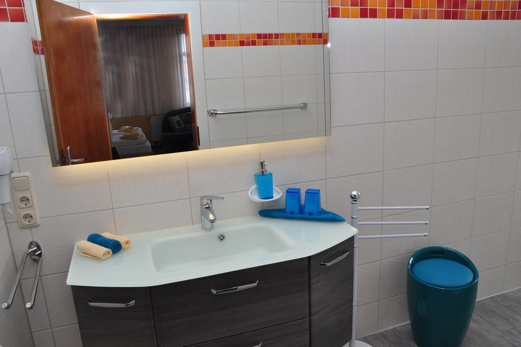 Saalfeld Saale Hotel Am Hohen Schwarm מראה חיצוני תמונה